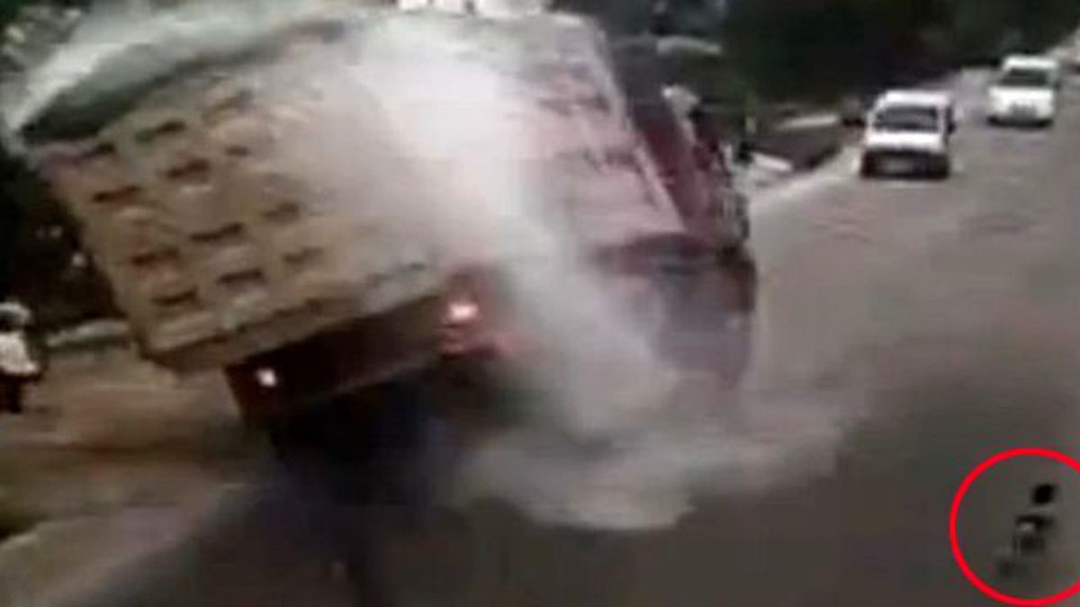 Kamyon Şoförünün Manevrası, Küçük Çocuğu Mutlak Ölümden Kurtardı