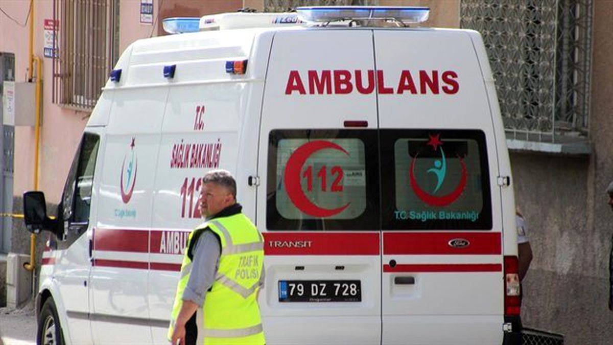 Kilis\'e 2 Roket Mermisi Düştü: 2\'si Ağır, 8 Yaralı
