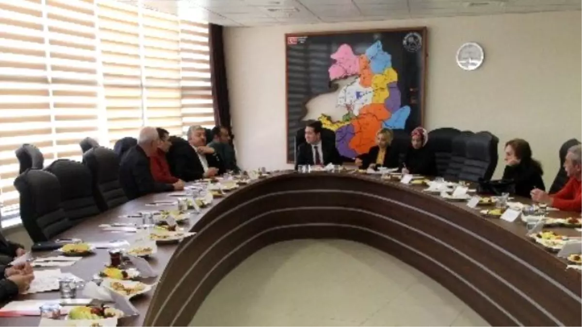 Müdür Yanmaz Eczacılarla Bir Araya Geldi