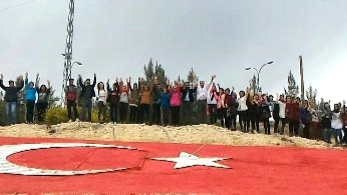 Nizip Meslek Yüksek Okulunda \'Al Bayrağım\' Projesi Tamamlandı