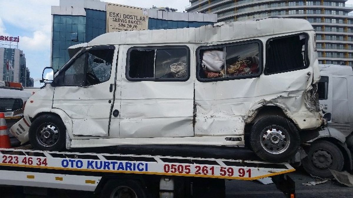 Tem Otoyolu Yeniden Trafiğe Açıldı