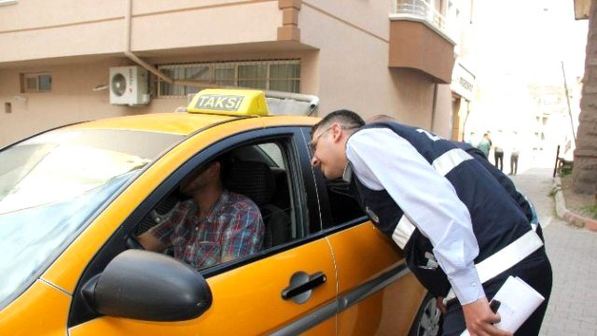 Ticari Taksilerin Denetim ve Kontrolleri Sürüyor