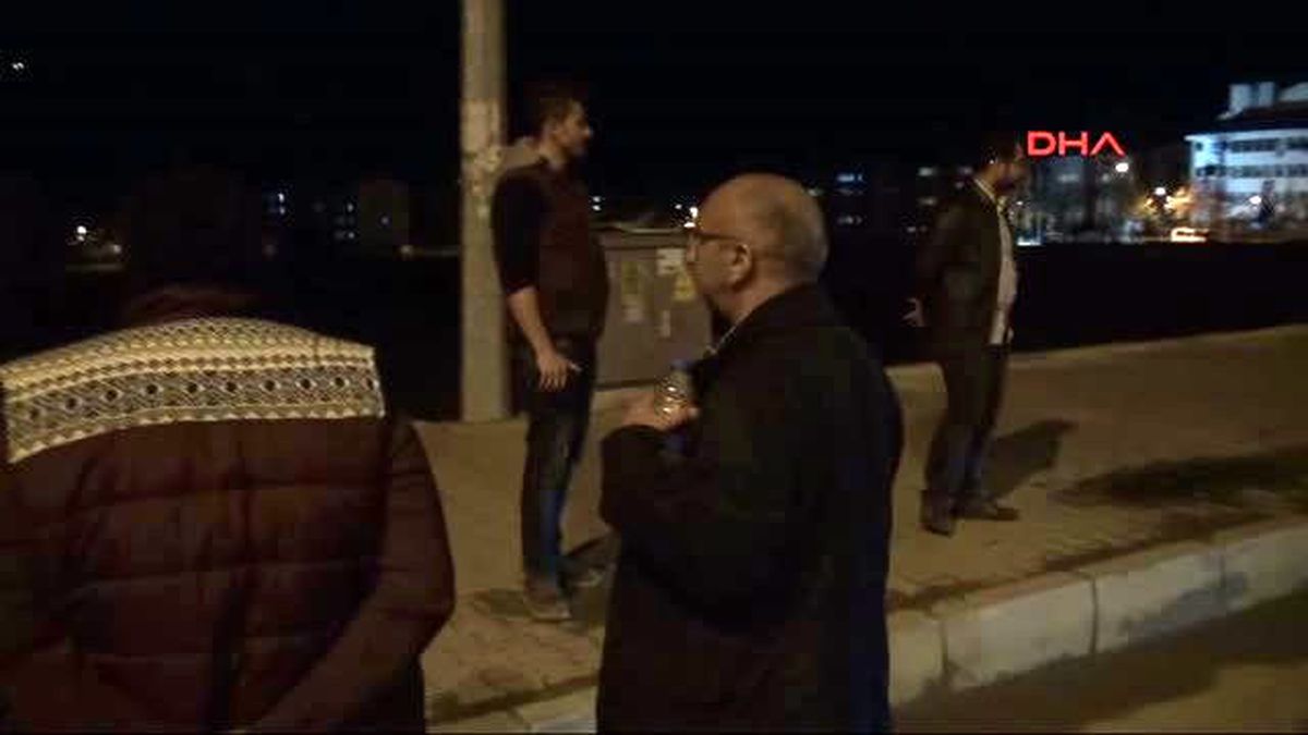 Tunceli Hdp\'li Vekil Önlü: Polis Aracımı Durdurup Silah Çekti