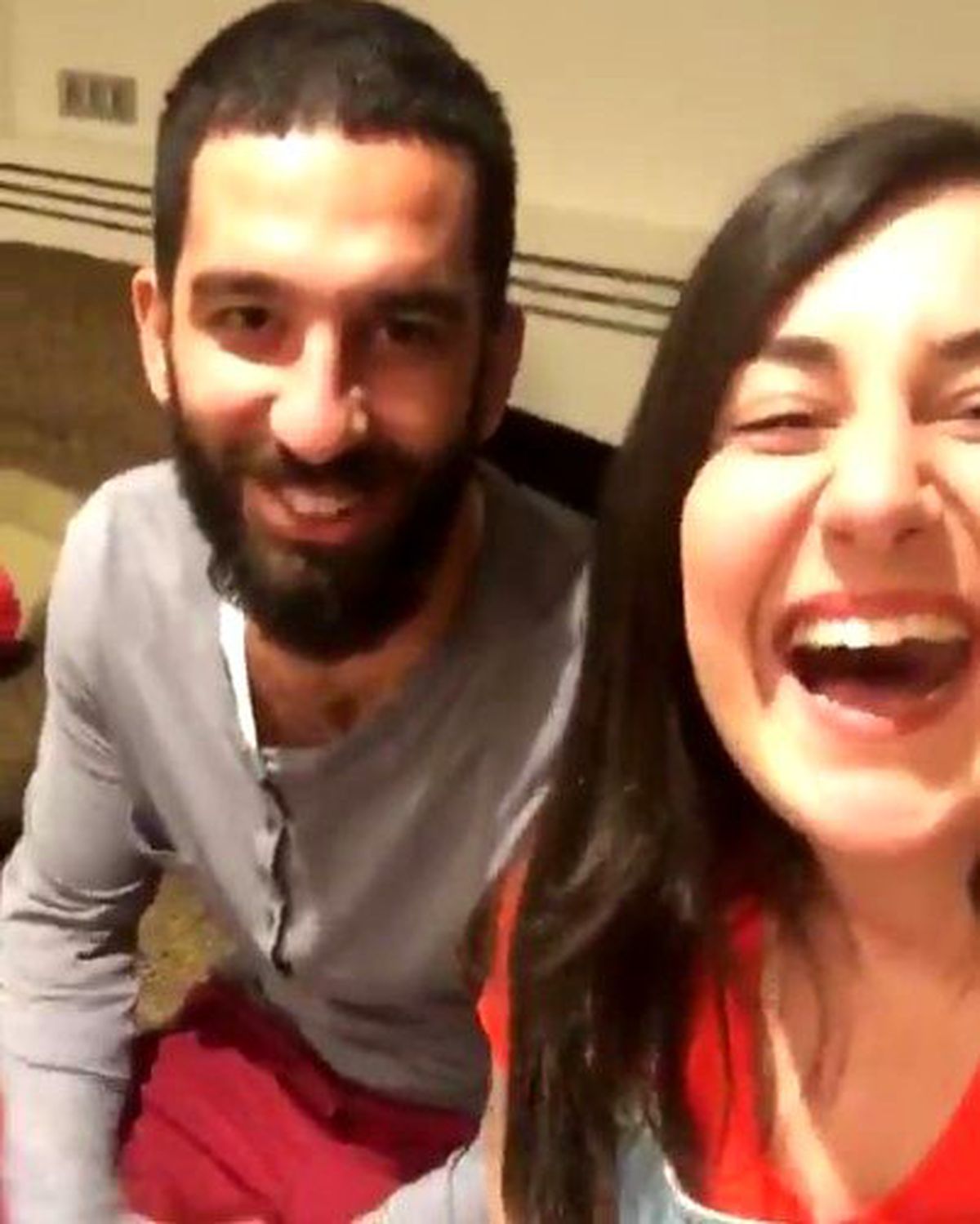 Arda Turan'dan Üniversite Öğrencisi Hayranına Büyük Jest