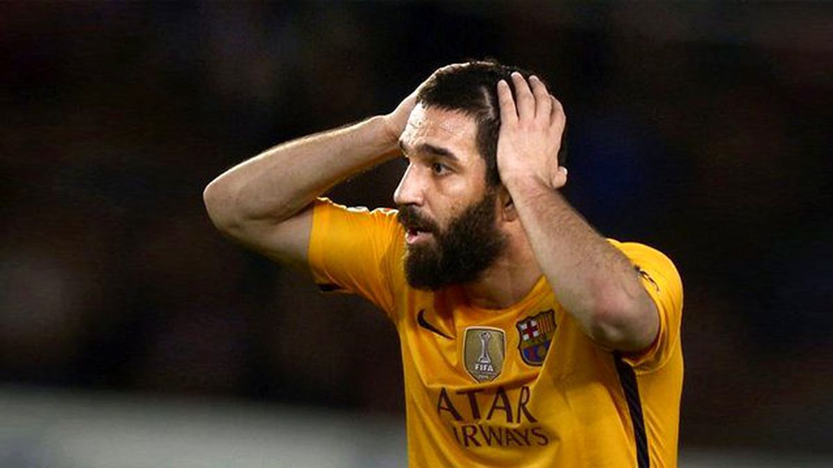 Atletico Madrid Taraftarları, Arda Turan'ı Islıkladı