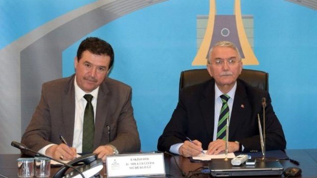 Esogü ile Eskişehir İl Milli Eğitim Müdürlüğü Arasında Eğitim ve Sosyal Faaliyetler İşbirliği...