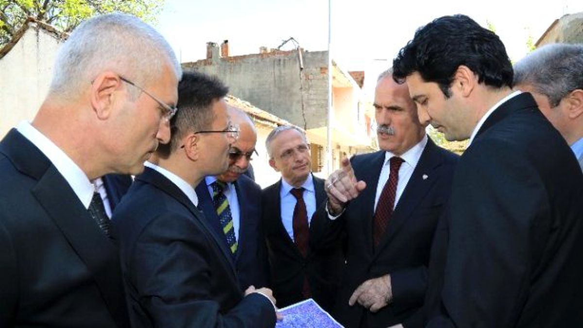 Köklü Cadde\' İki İlçeyi Birbirine Bağlayacak