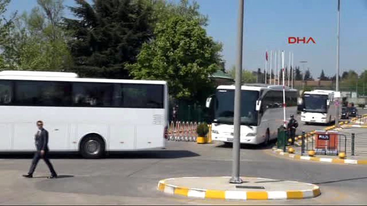 Kral Selman 50 Lüks Araçlık Konvoyuyla Atatürk Havalimanı\'ndan Ayrıldı 2
