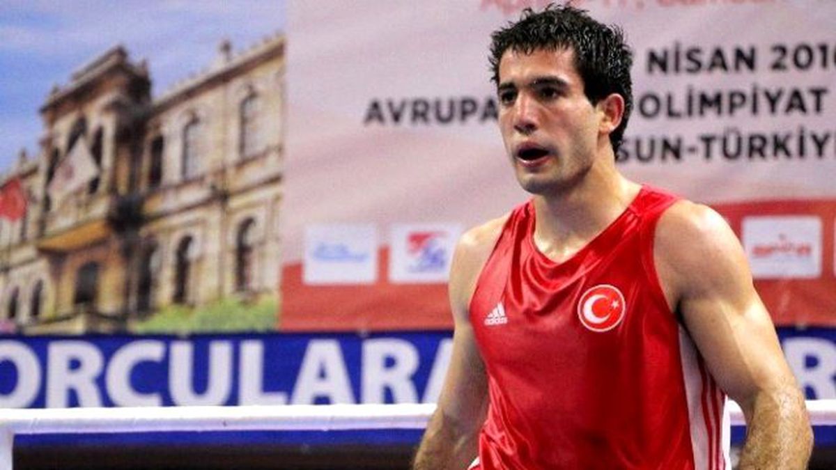 Mehmet Nadir Ünal Yarı Finalde
