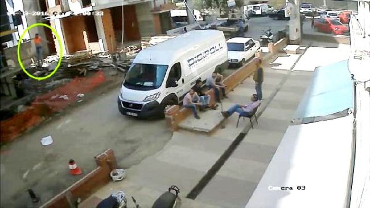 Sıva Ustasının Düşme Anı Güvenlik Kamerasında