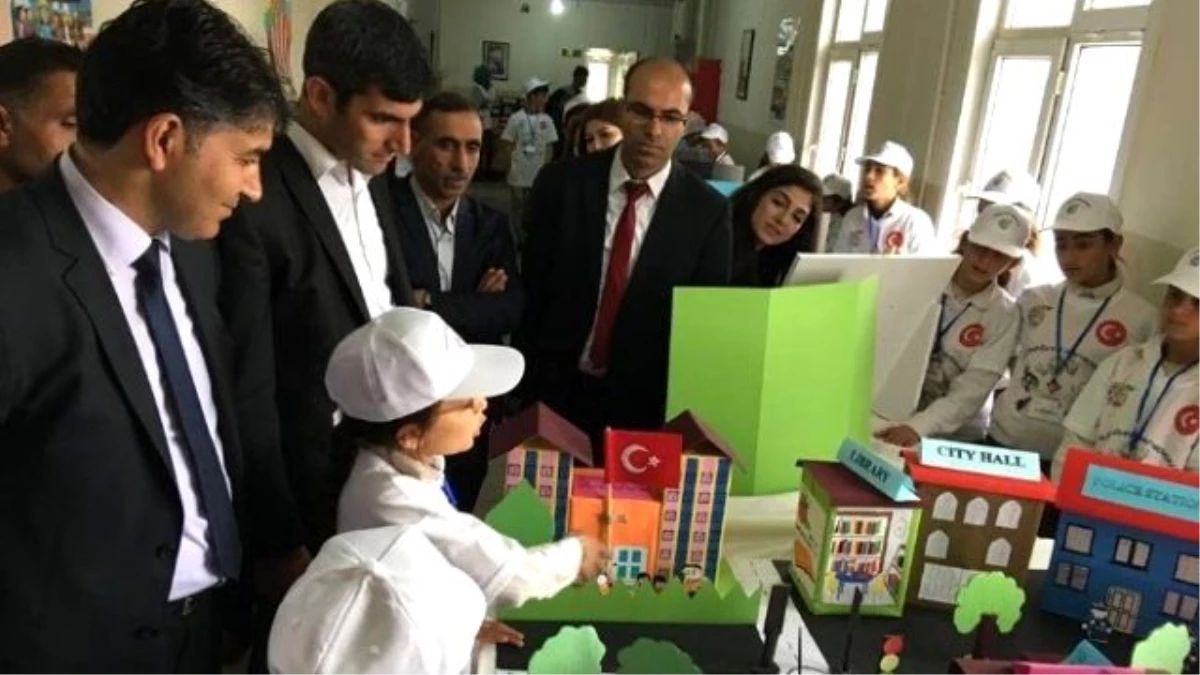 Viranşehir\'de Ekindöver, Ortaokulu Tubitak Bilim Fuarı Açtı