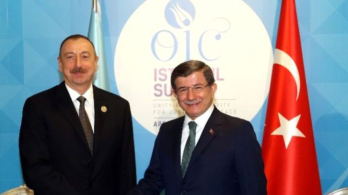 Başbakan Davutoğlu Azerbaycan Cumhurbaşkanı Aliyev ile Görüştü