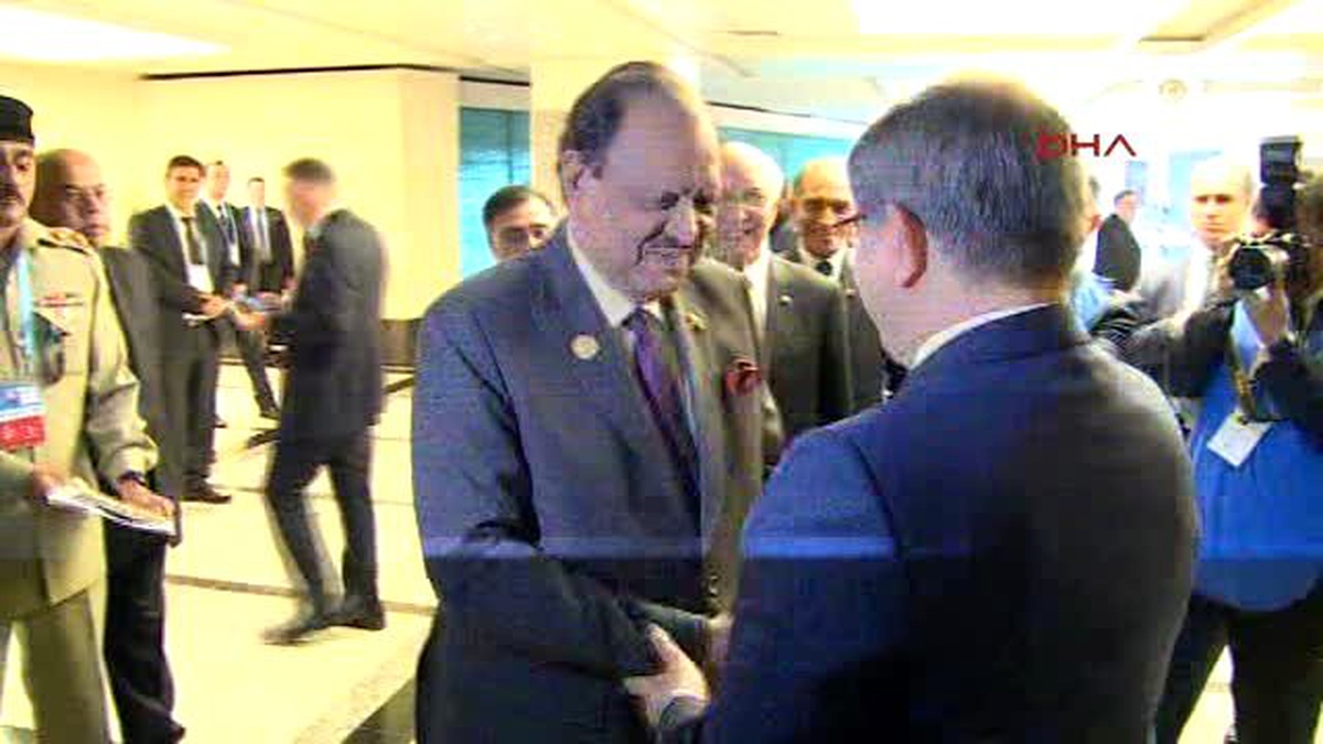 Davutoğlu, Pakistan Cumhurbaşkanı ve Lübnan Bakanlar Kurulu Başkanı ile Görüştü