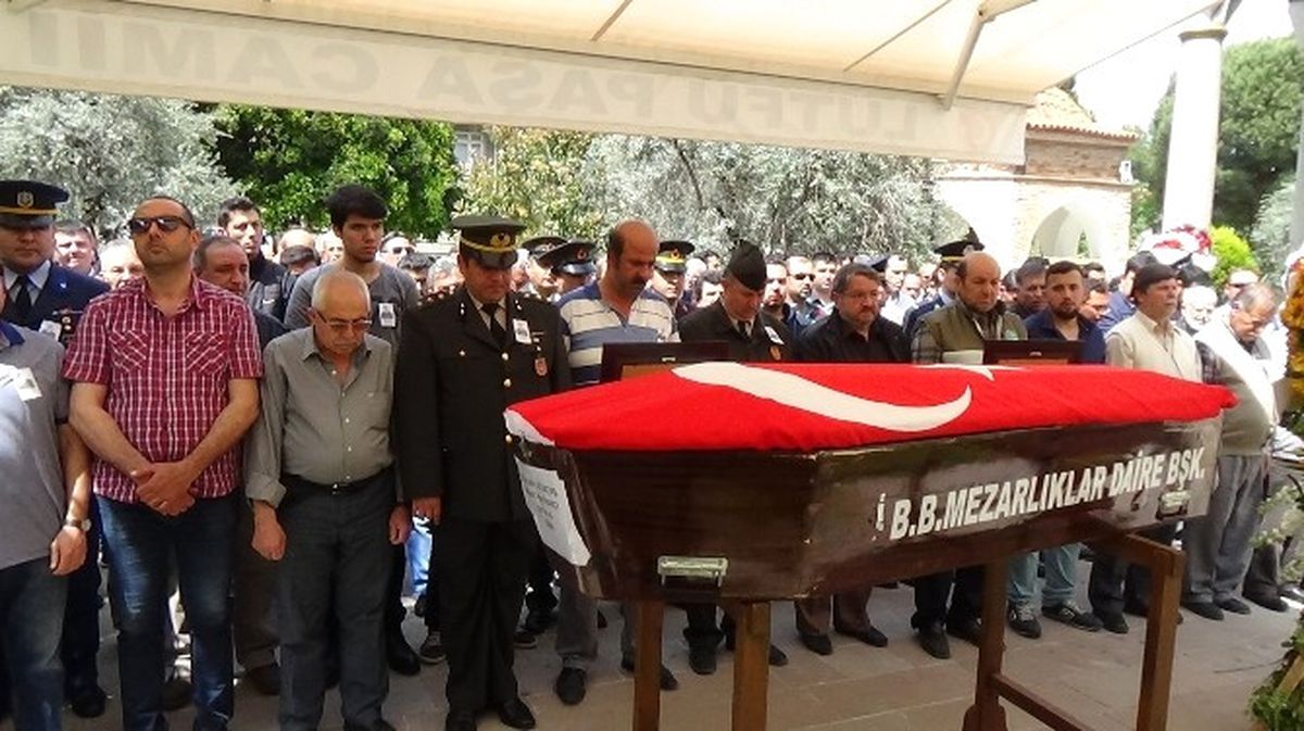 Elveda Deyip İntihar Eden Astsubay Toprağa Verildi