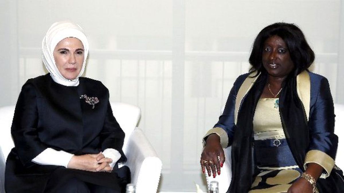 Emine Erdoğan, Lider Eşlerini Ağırladı