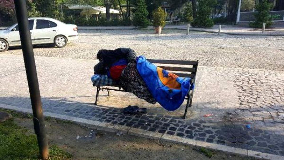 Eşinin Evden Kovduğu Kadın Parkta Uyudu