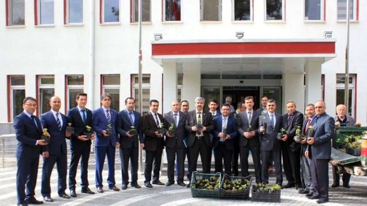 Gilaburu Üretimi Başka Bölgelerde de Yaygınlaştırılacak
