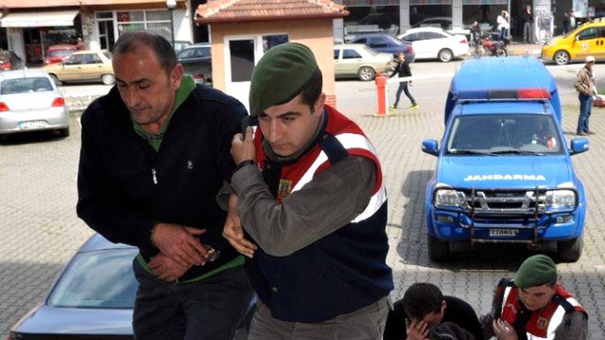 Kablo Hırsızları Suçüstü Yakalandı