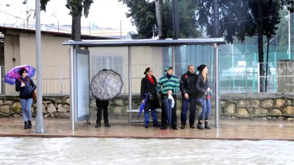 Meteoroloji: Doğu ve Güneydoğu\'da Sağanak Yağış Görülecek