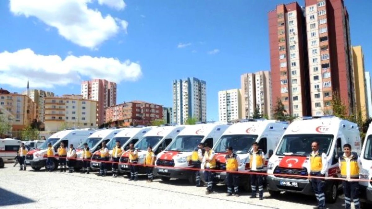 Sağlık Bakanlığı\'ndan Malatya\'ya 9 Ambulans Takviyesi