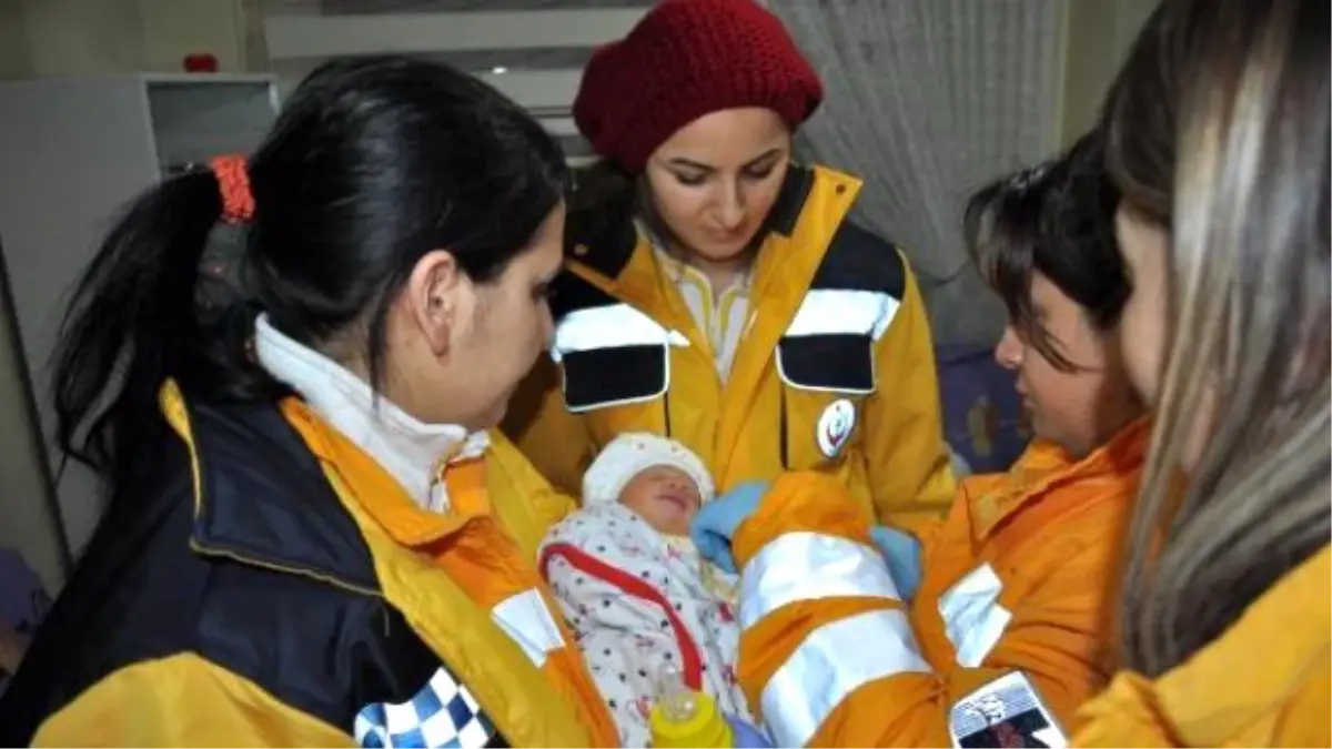 Sokağa Terk Edilen Bebeğin Annesi Bulunamadı