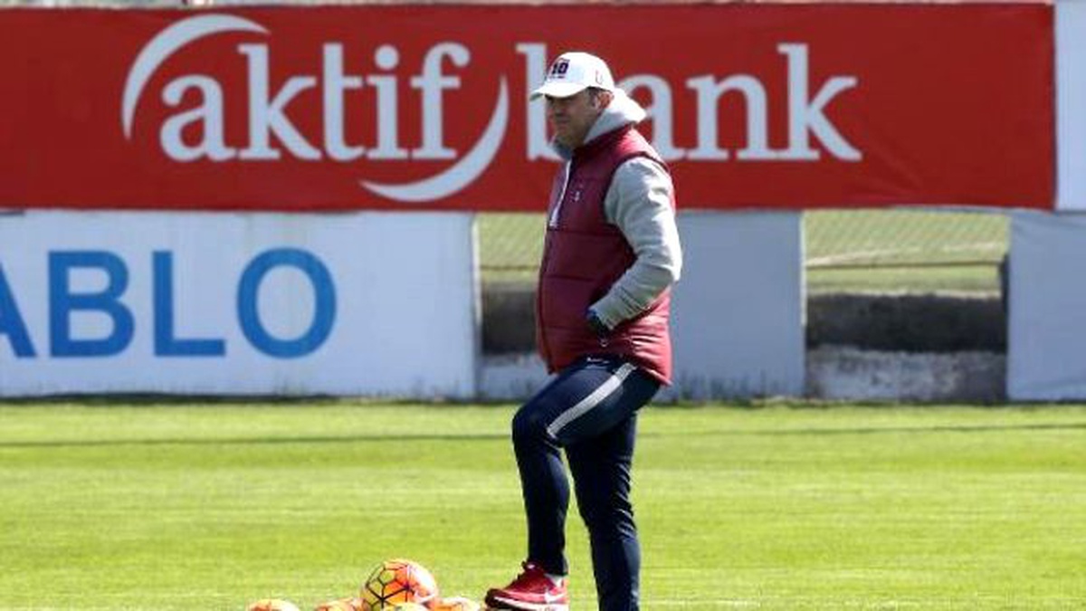 Trabzonspor\'da, Hami Mandıralı\'nın Aklı Avrupa\'da