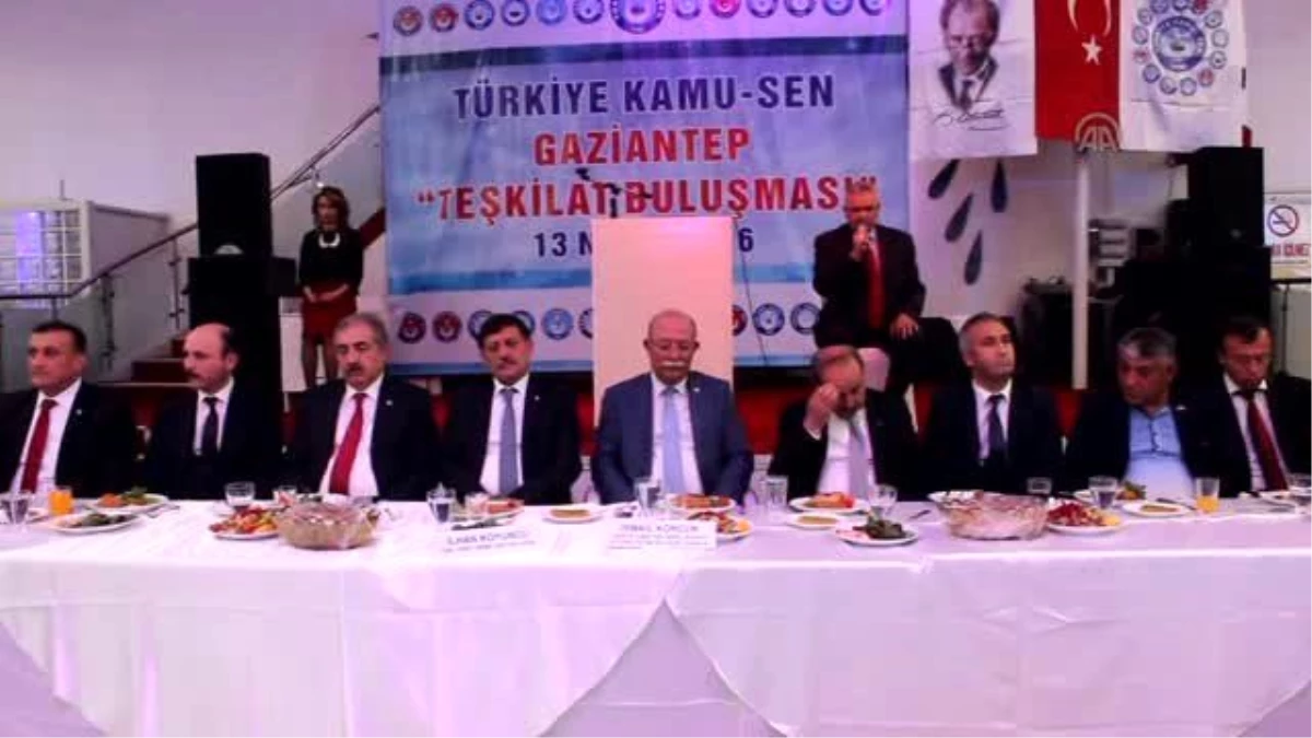Türkiye Kamu-Sen Başkanı Koncuk