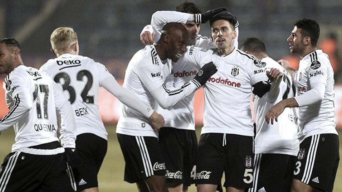 Beşiktaş\'ta \'Şampiyon Olduk\' Demek Yasak