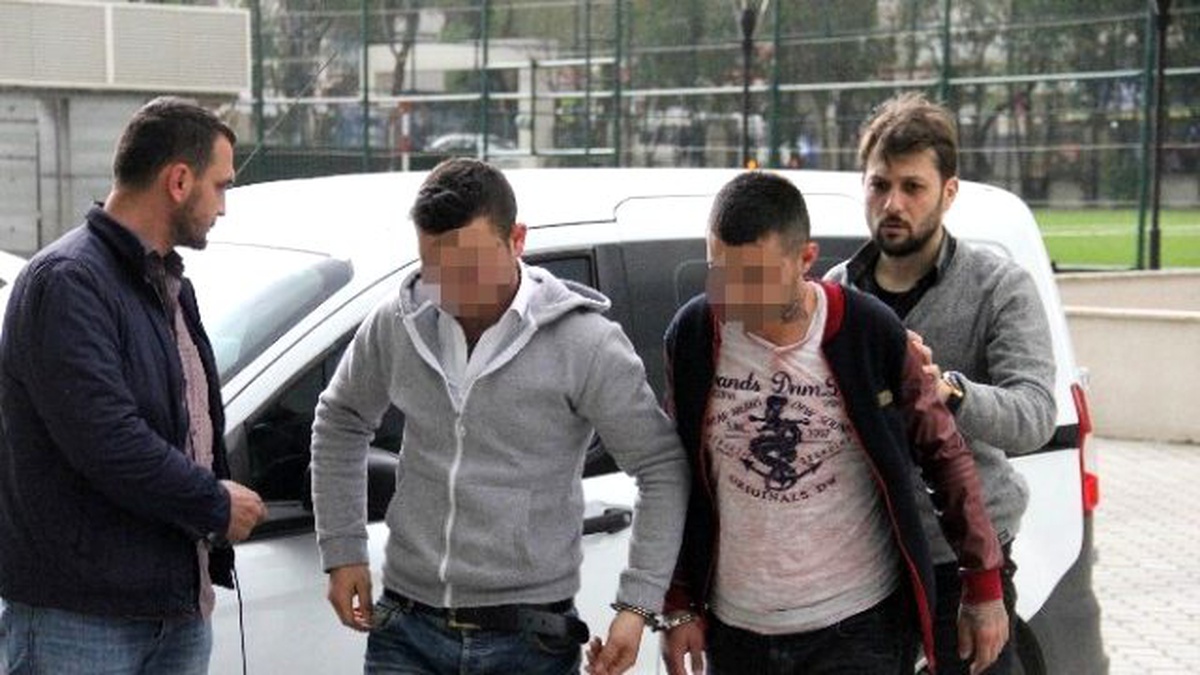 Birahanede Uyuşturucu Haplarla Yakalandılar