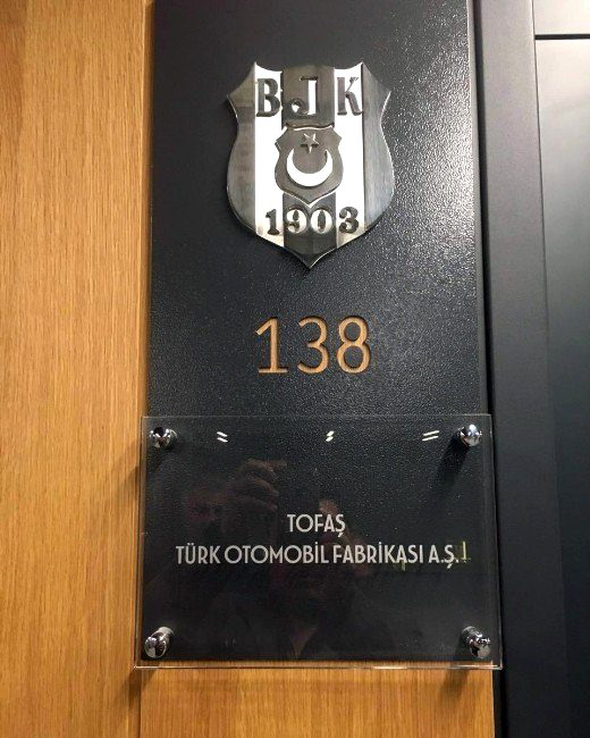 Bursaspor Taraftarı \'Koç\' Ürünlerini Boykot Ediyor