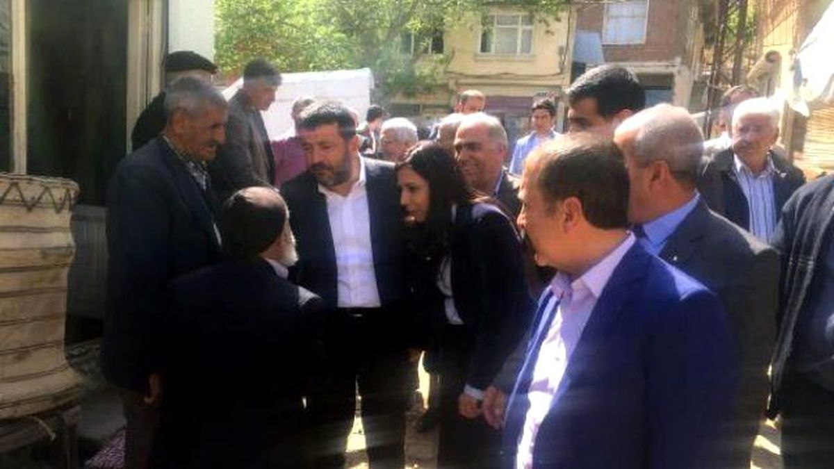 CHP Heyeti Bombalı Tanker Saldırısında Yaralanan Askerleri Ziyaret Etti (2)