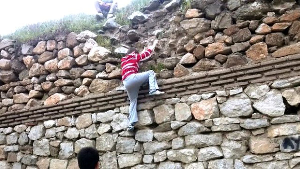 Çocuklardan Tehlikeli Tırmanış