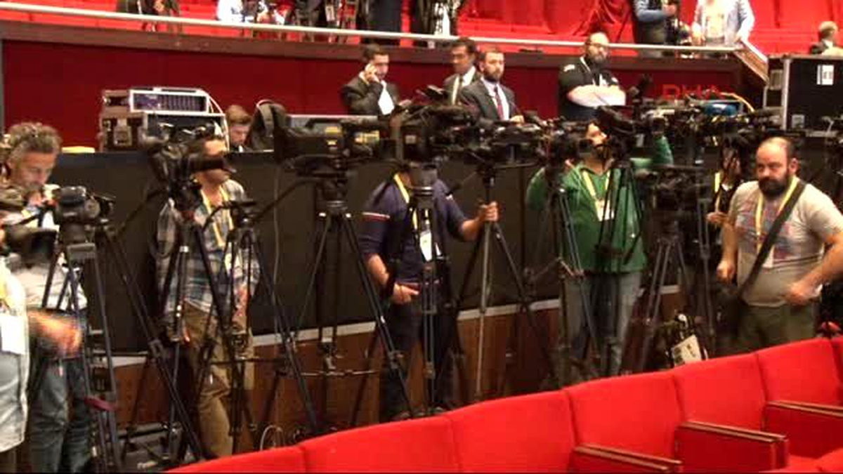 Cumhurbaşkanı Erdoğan: Bu Ne Menem İştir 1-