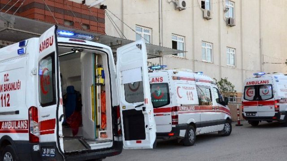 Eskişehir\'de 30 İşçi Yemekten Zehirlendi