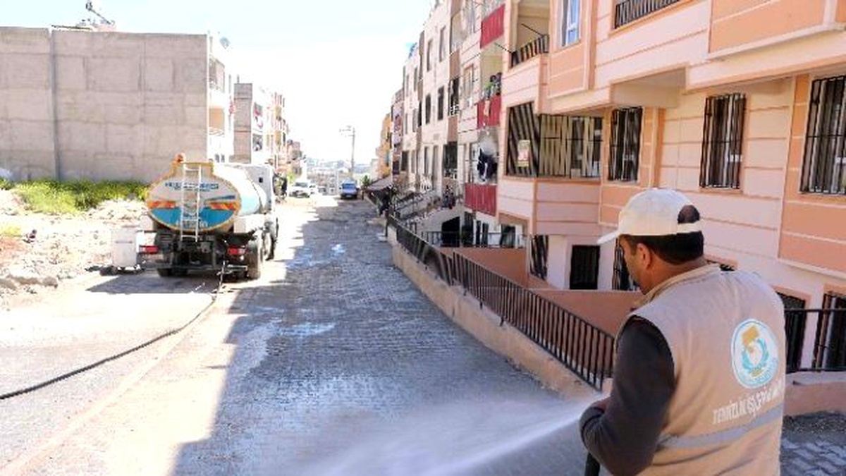 Haliliye Halkı Güne Temiz Cadde ve Sokaklarda Başlıyor