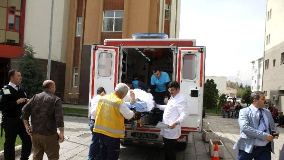 Kalp Krizi Geçiren Erzincan Belediye Başkanı Tedavi Altına Alındı