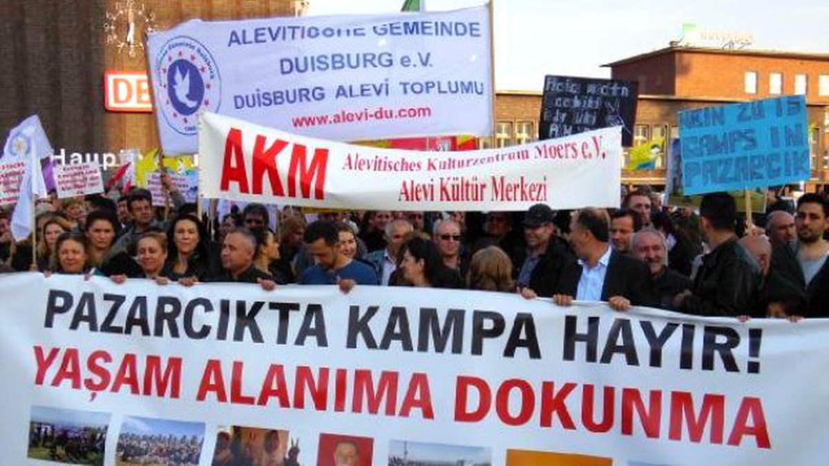 Maraş\'ta Yapılan Kampa Almanya\'da Karşı Çıktılar