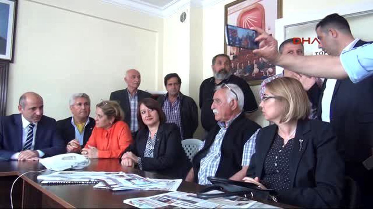 Mersin CHP\'li Öztunç: Cumhurbaşkanı, Türkiye\'nin Başındaki En Büyük Beladır