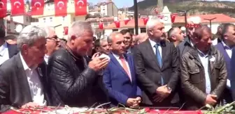 Ordu Şehit Polis Gözyaşlarıyla Toprağa Verildi; Acılı Baba 'Kahpe Kurşunlar Yürek Yakıyor'-1