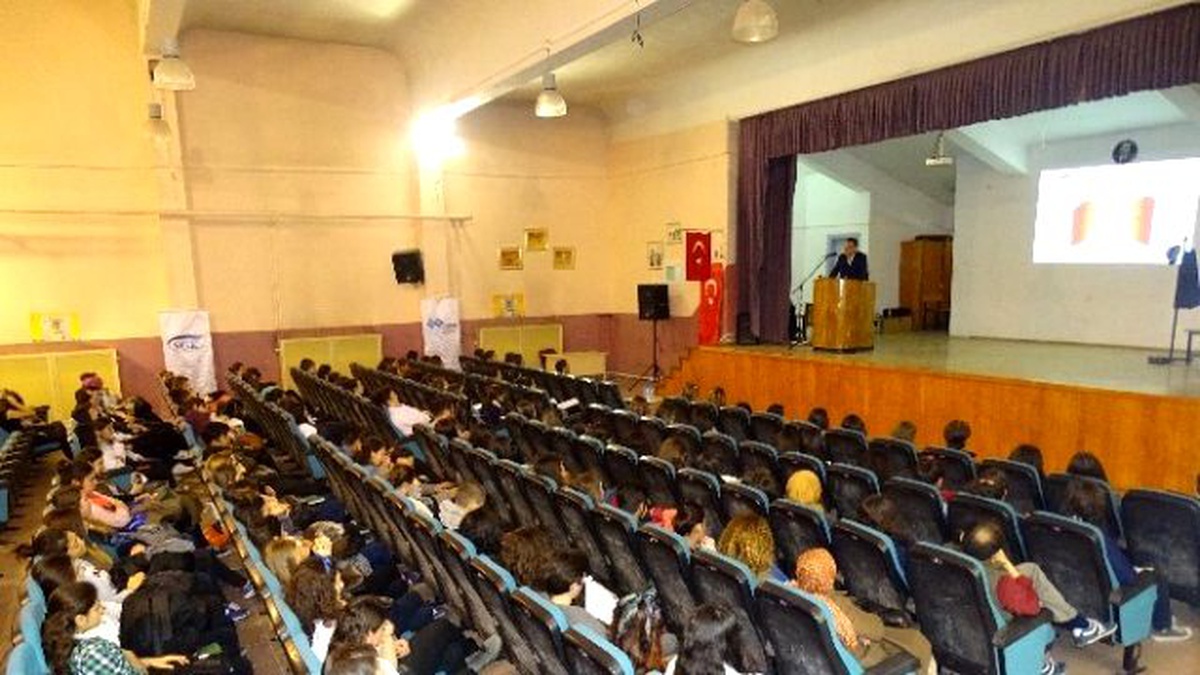 Sgk\'dan Lise Öğrencilerine Sosyal Güvenlik Eğitimi