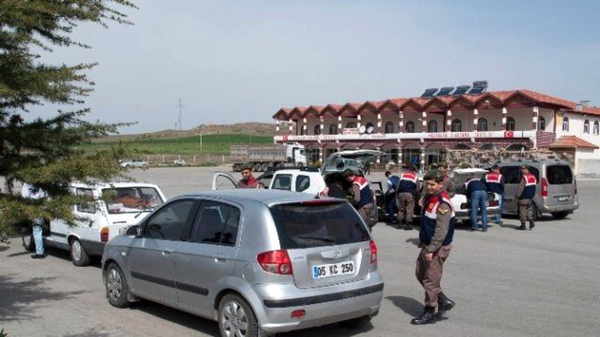 Sungurlu\'da Polis ve Jandarmadan Ortak Asayiş Uygulaması