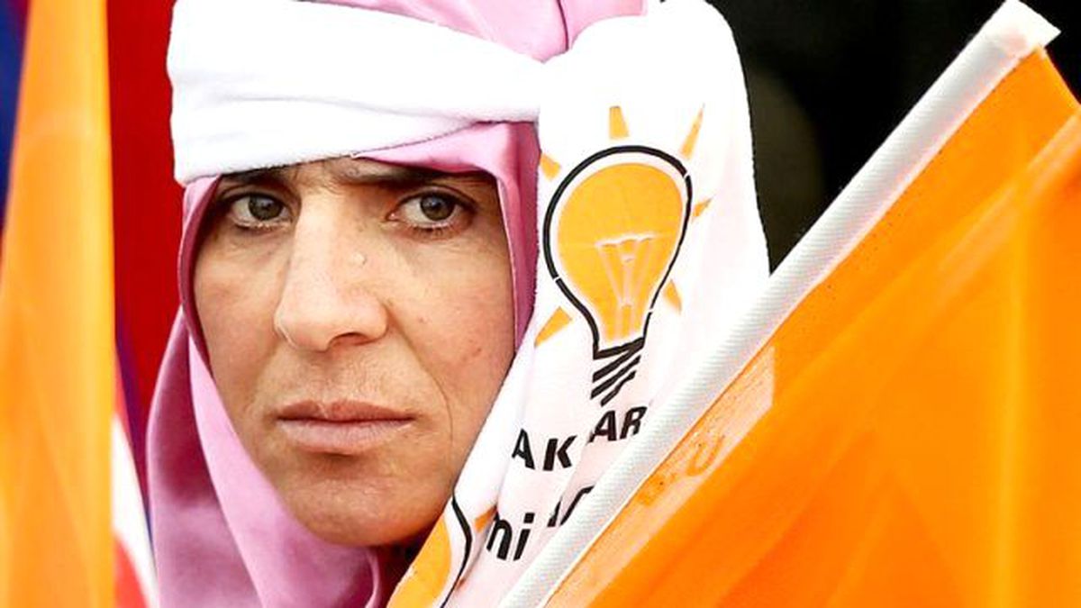 AK Parti'nin Anketi: Oy Oranı Yüzde 53'e Çıktı