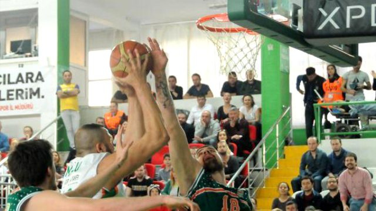 Akın Çorap Yeşilgiresun Belediyespor-Banvit: 94-86