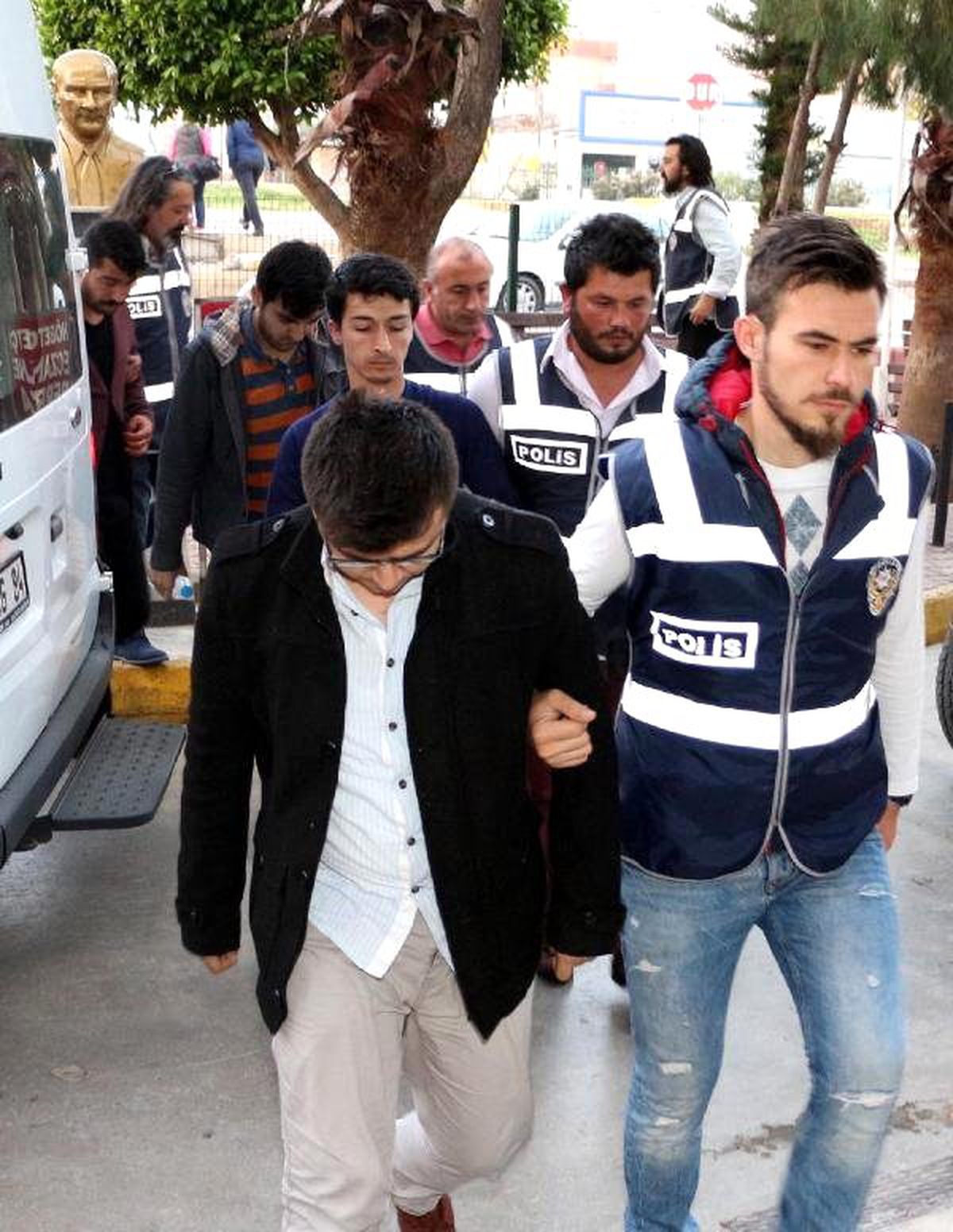 Antalya\'da Fetö/pdy Operasyonunda İkinci Dalga: 16 Gözaltı