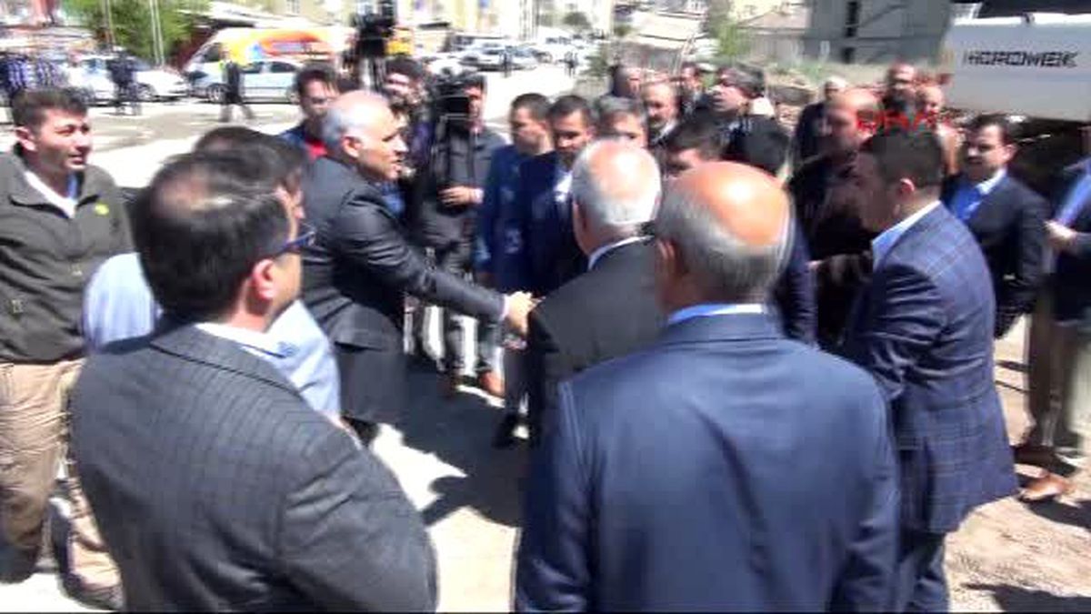 Elazığ\'da Atıl Binasının Yıkımına Vali de Katıldı