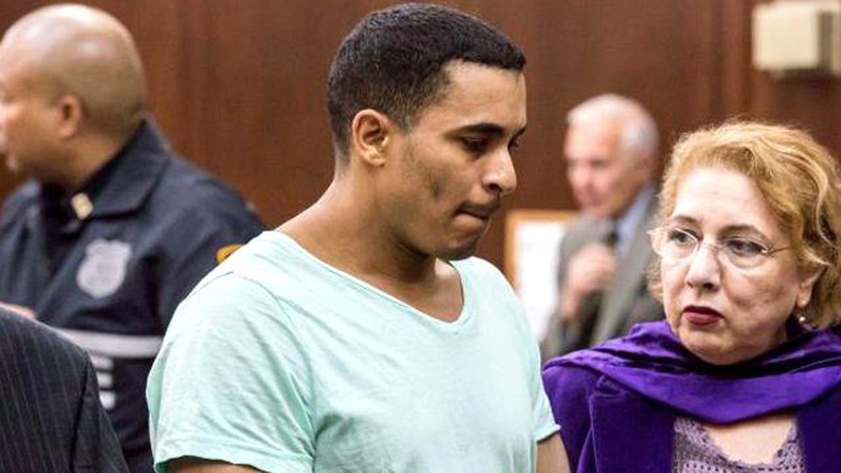 Erkek Arkadaşı Köpeğine Tecavüz Etti, Gerçek Kamerada Ortaya Çıktı