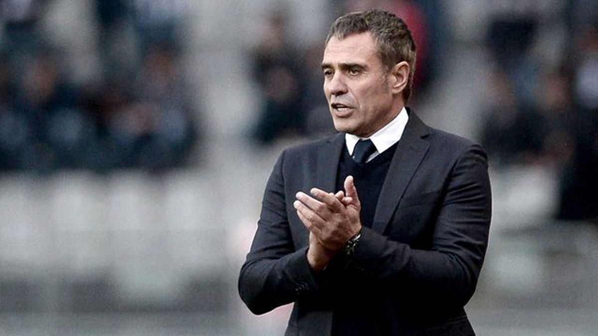 Fenerbahçeliler, Ersun Yanal'ın Motivasyon Konuşmasını Paylaşıyor