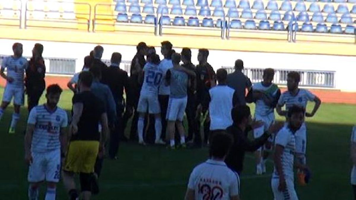 Karabük\'te Amatör Maçta Kavga