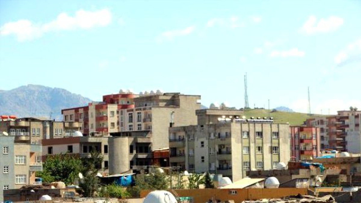Kaymakamlık Camilerden \'Silopi PKK\'lılardan Temizlenmeden Yasak Kalkmayacak\' Anonsu Yaptı