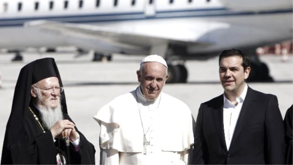 Papa Francis Sığınmacıları Ziyaret Etti